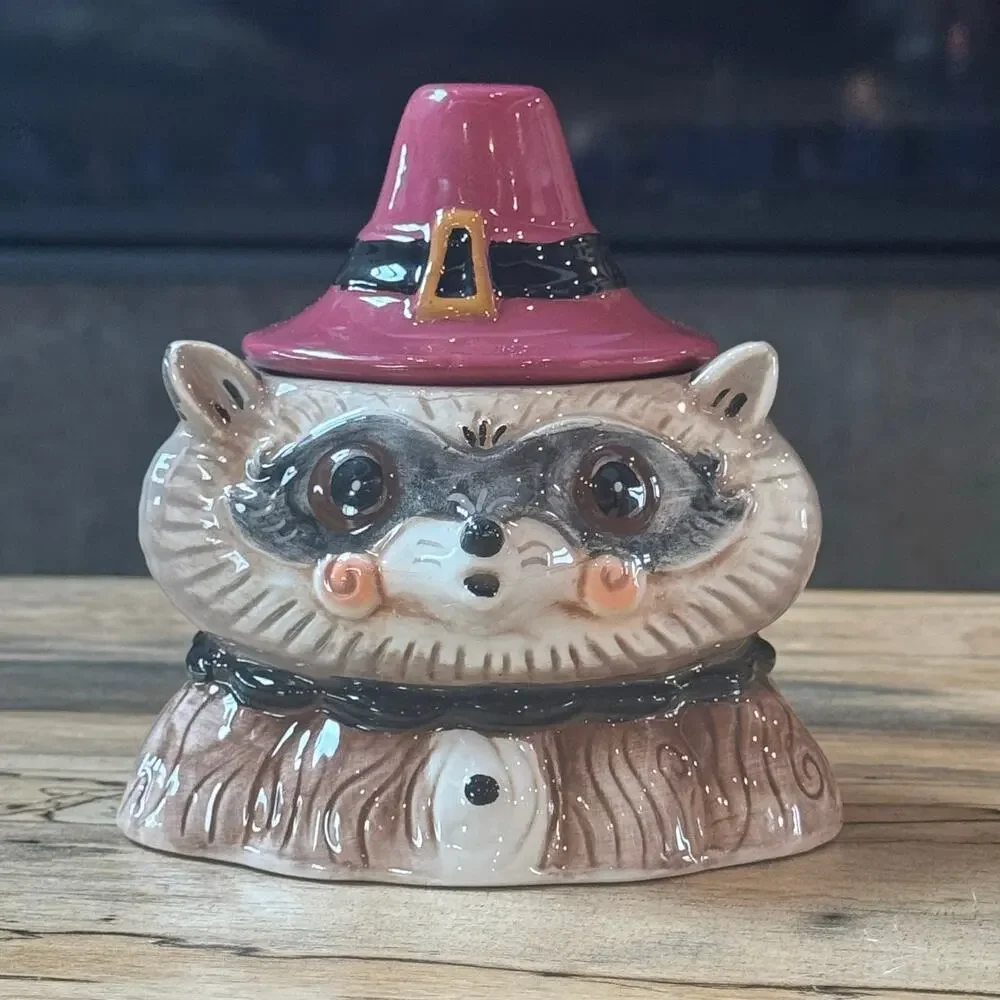 Johanna Parker Raccoon Pilgrim Hat Candy Canister Jar Fall Thanksgiving HTF 5”H